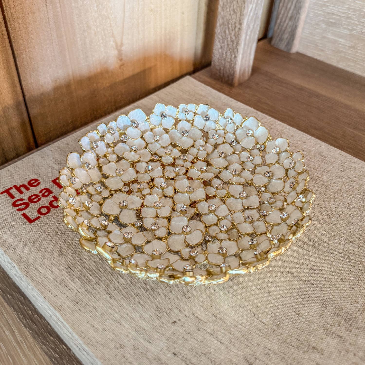 Guld Dogwood Catchall Skål | Catchall Bricka | Bricka | för wholesale på Faire3