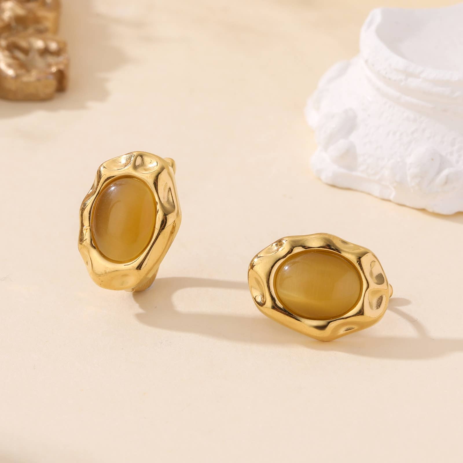 Lovelika - Wholesale Single Earring - Brielle - Hoop Earrings