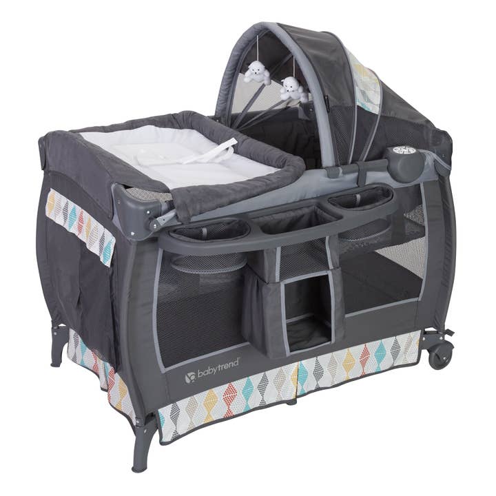 Baby Trend - Wholesale Bassinet - Baby - Deluxe II Nursery Center Playard21