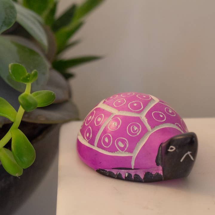 Global Crafts - Wholesale Decorative Figurine - 3.5" Soapstone Mini Turtles