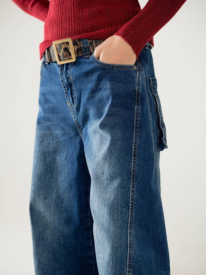 Blu jeans a palloncino larghi in lavaggio medio in vendita all'ingrosso su Faire