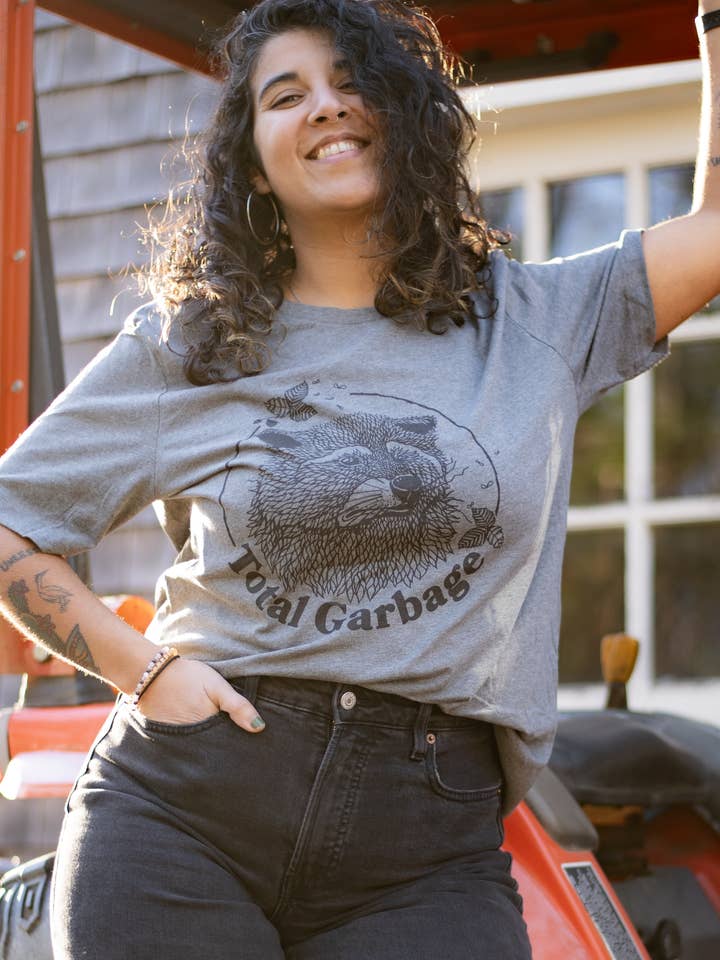 Total Garbage - unisex t-shirt in heather grey for wholesale by Simka Sol