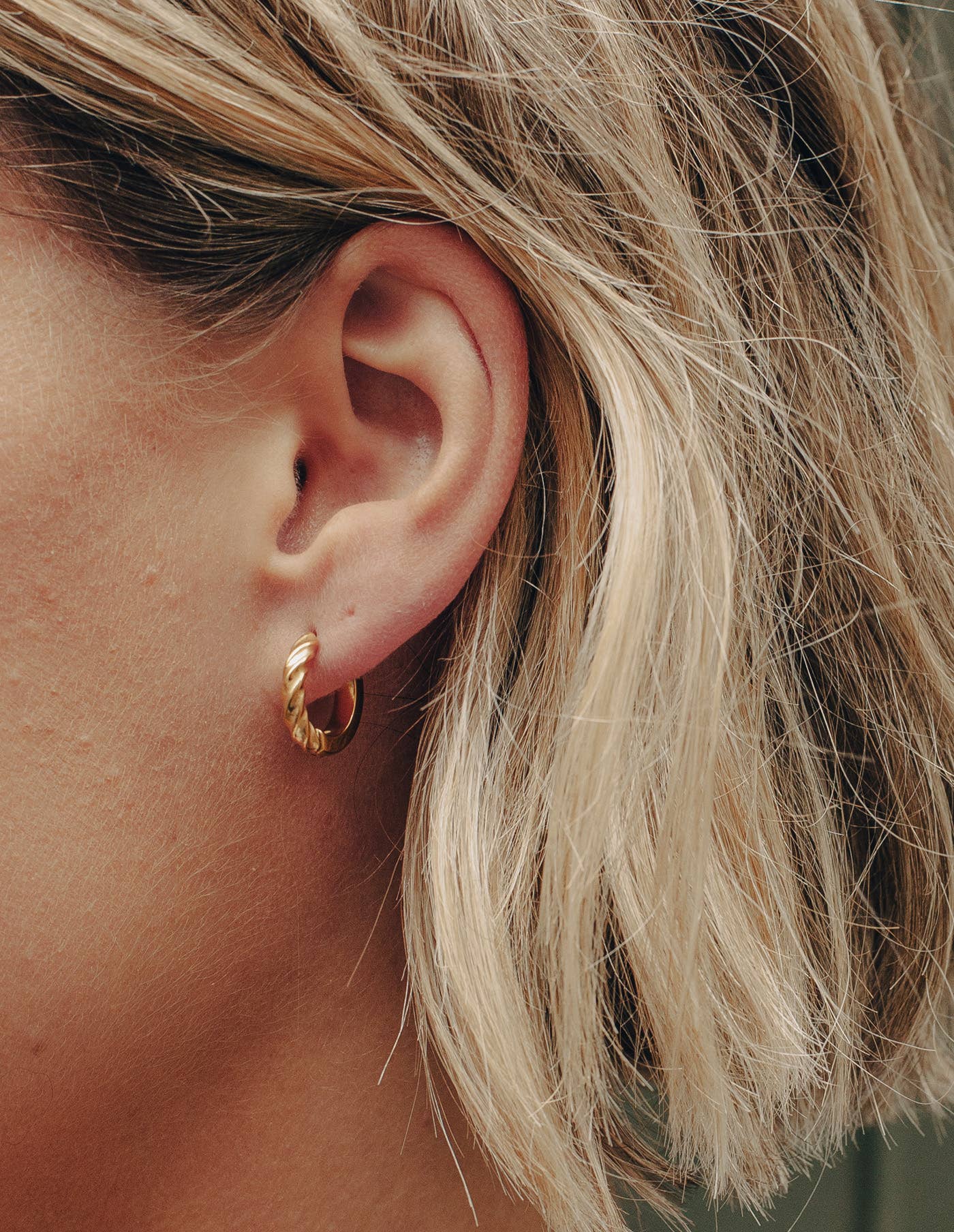 Nordic Muse - Wholesale Huggie Earrings - Gold Mini Twist Leverback Huggie Hoop Earrings, Waterproof1