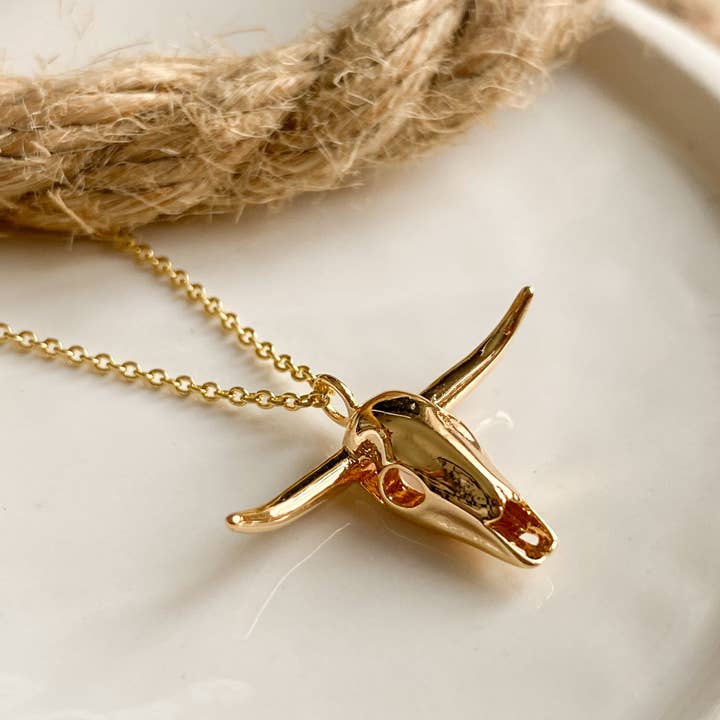 Agaveh girl - Wholesale Pendant/Charm Necklace - Longhorn Necklace