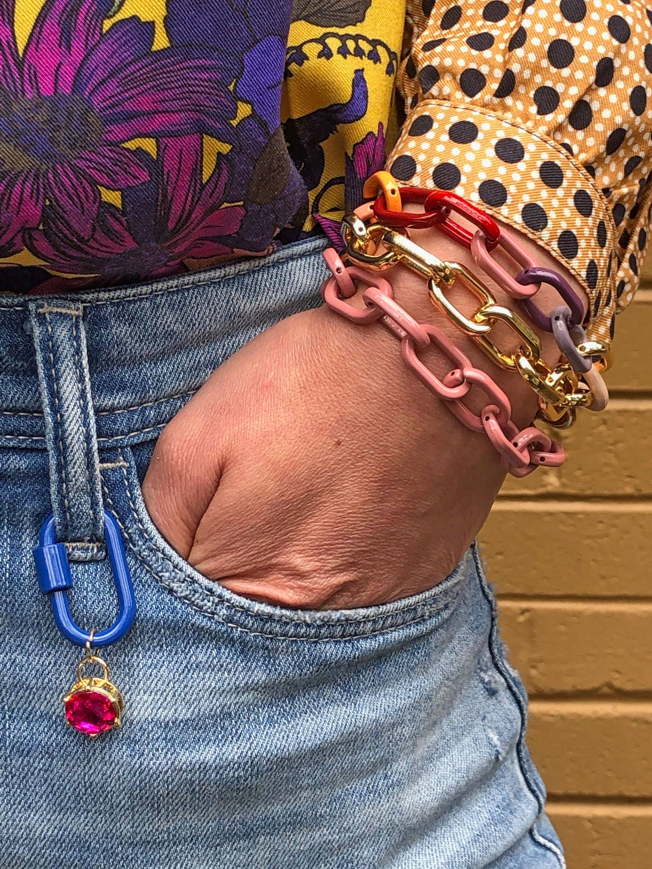 Woman Shops World - Vente Bracelets maillon et chaîne - Bracelet chaîne émaillée Luxe Link avec fermoir mousqueton16