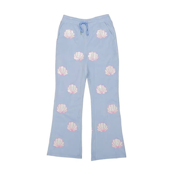Pantalon en tissu éponge bleu à motif coquillage pour la vente par Belle Cher