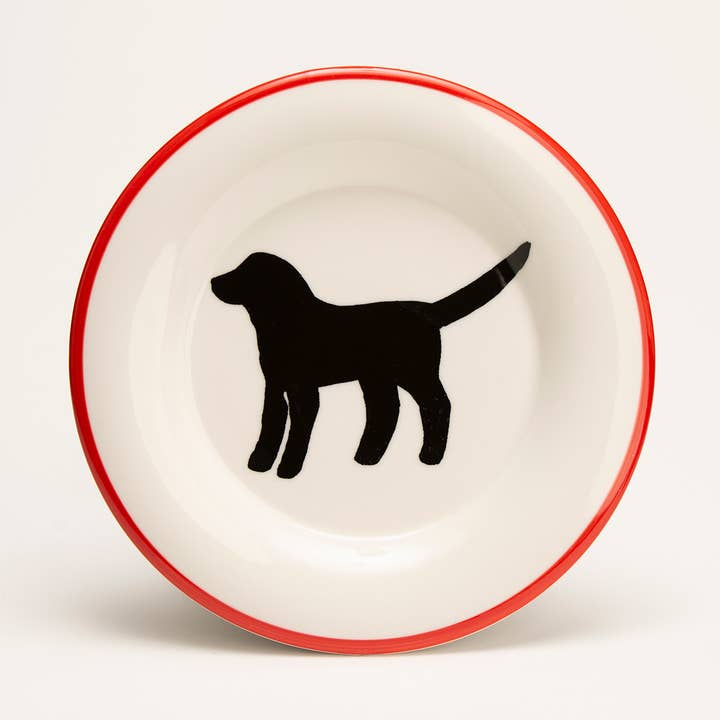 Black Dog on Beach Round Plate for wholesale by Shard at Home