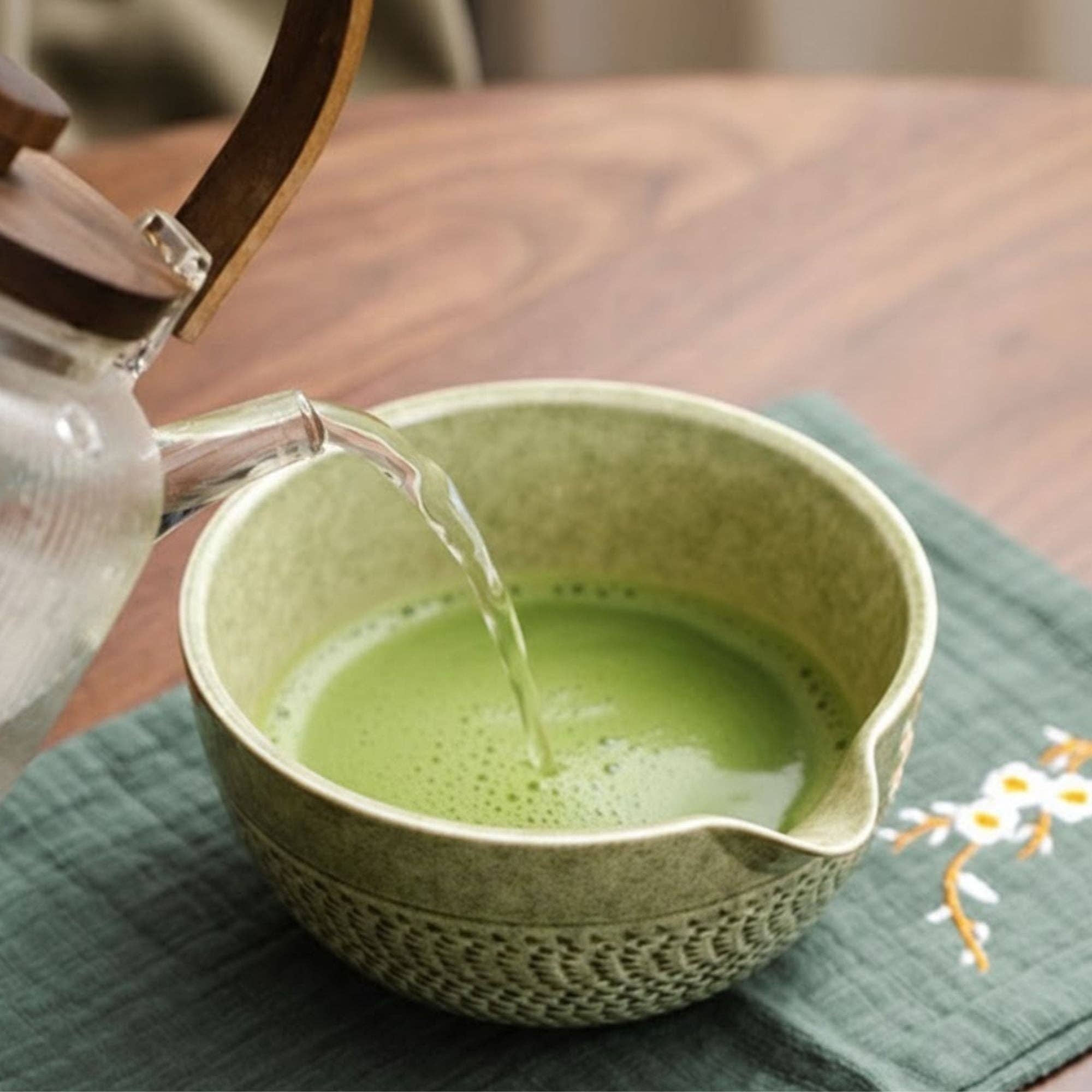 Biomatea - Vente Service à thé - Ensemble de matcha en céramique japonaise | Kit de démarrage matcha 6 pièces | Bol + fouet en bambou (Chasen) + support + cuillère en bambou (Chashaku) + tamis1