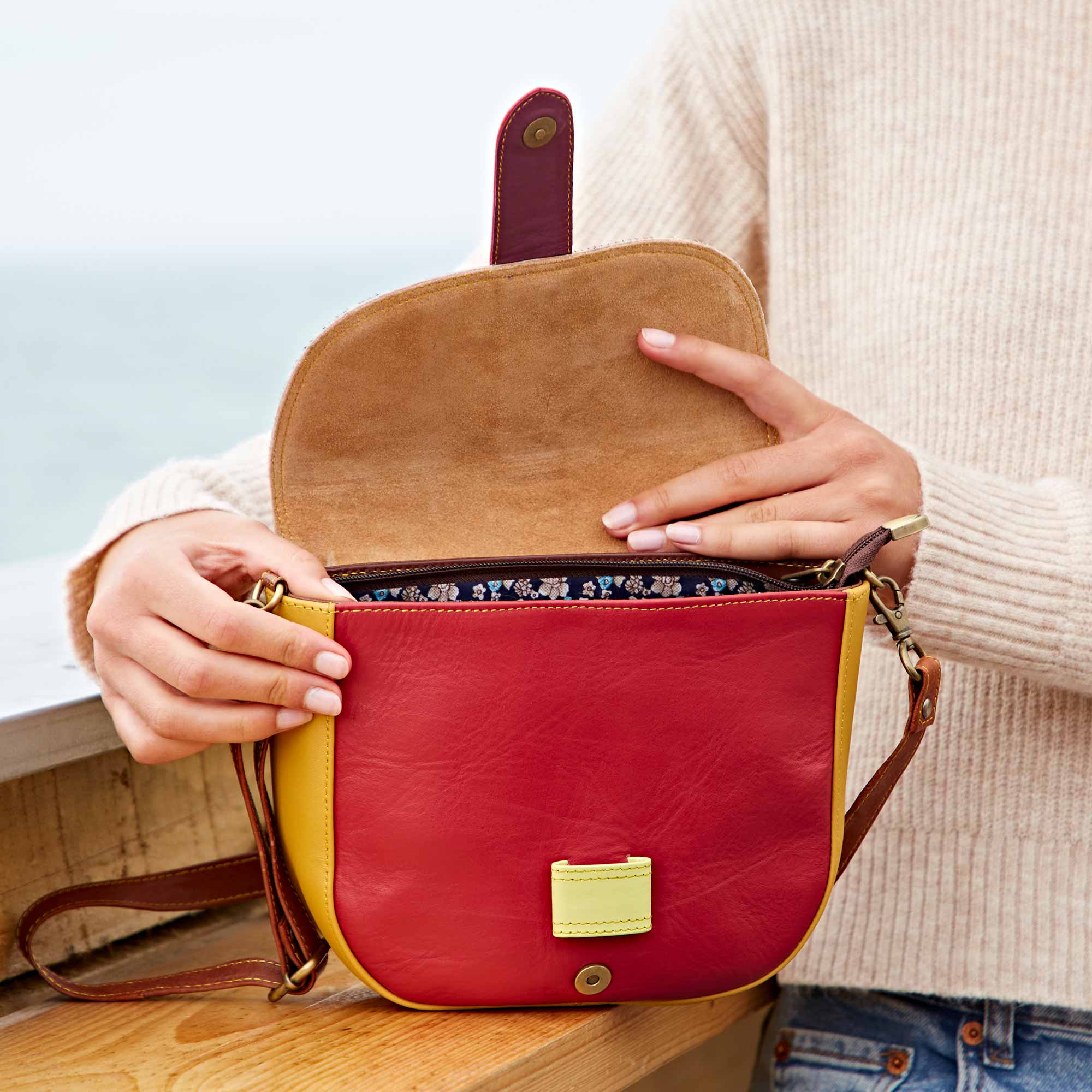 The Paper High Gift Company Limited - Wholesale Crossbody Bag - Women's - Recycled Leather Multicoloured Crossbody Bag - Handmade1