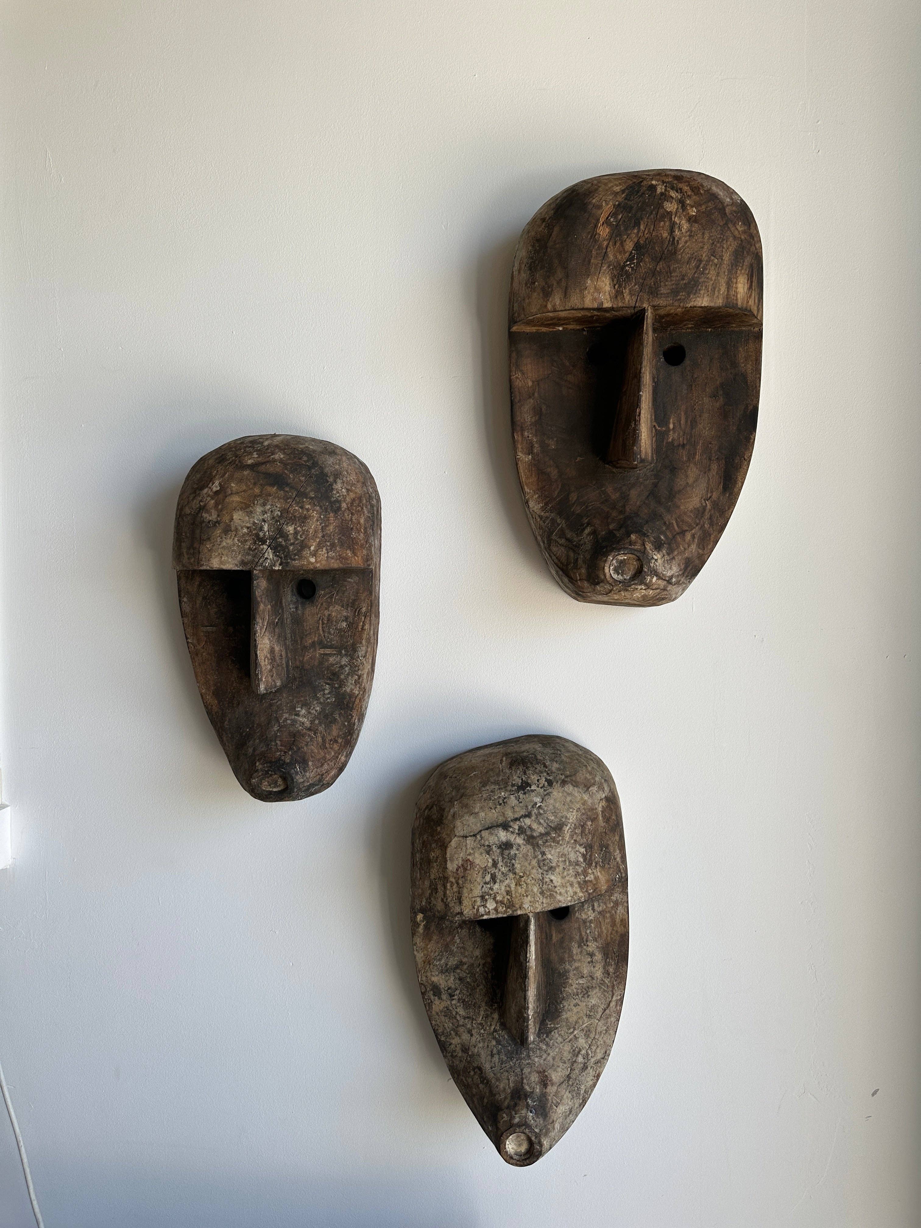 Office Objets – wholesale Skulptur – Stor Timor-mask i patinerat trä, höjd ca 50 cm (3 stycken)33