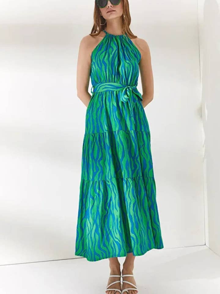 Halterneckklänning med bälte i midilängd för wholesale av Hoxton Gal