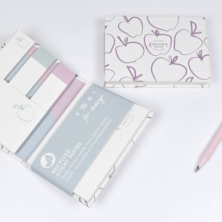 Bloc-notes autocollant verger en rose - Papier de pomme biologique pour la vente par VENT for Change