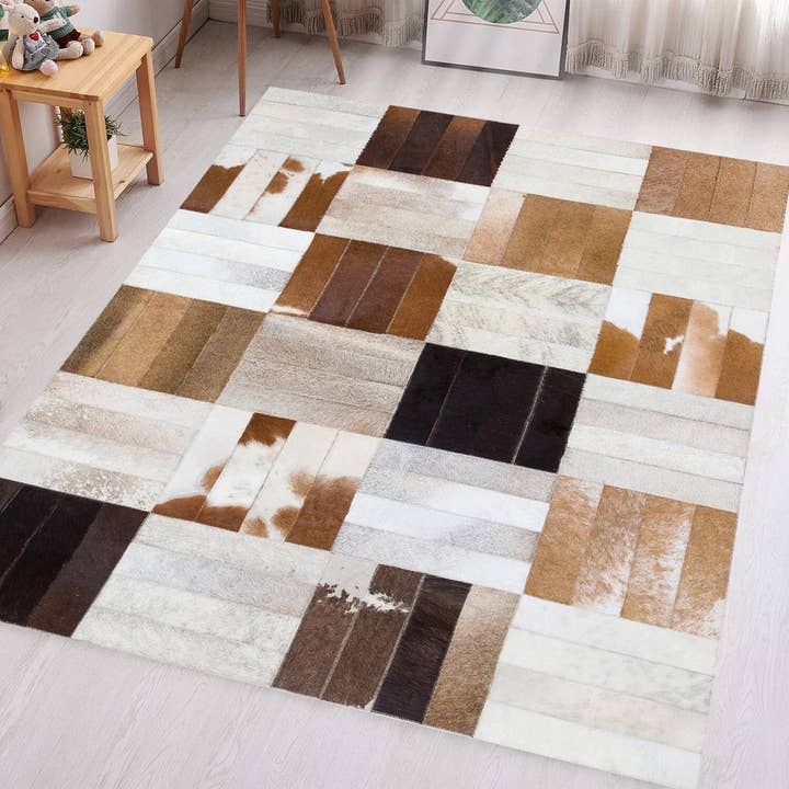 Hair on Hide Patchwork Cowhide Large Square Area Modern Rug for wholesale by Rosoc Rug