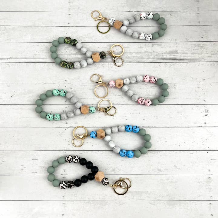 SoapElenGlen – Engroshandel Nøgleringarmbånd – Camouflage silikoneperle nøglering armbånd & charm8