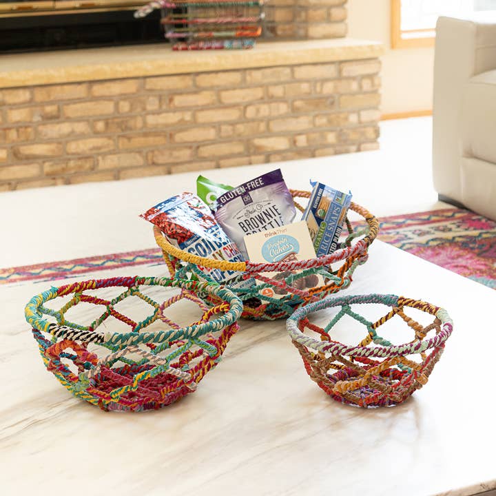 Paniers en jute 3 en 2 - Couleurs éclatantes pour la vente par India Handicrafts Inc