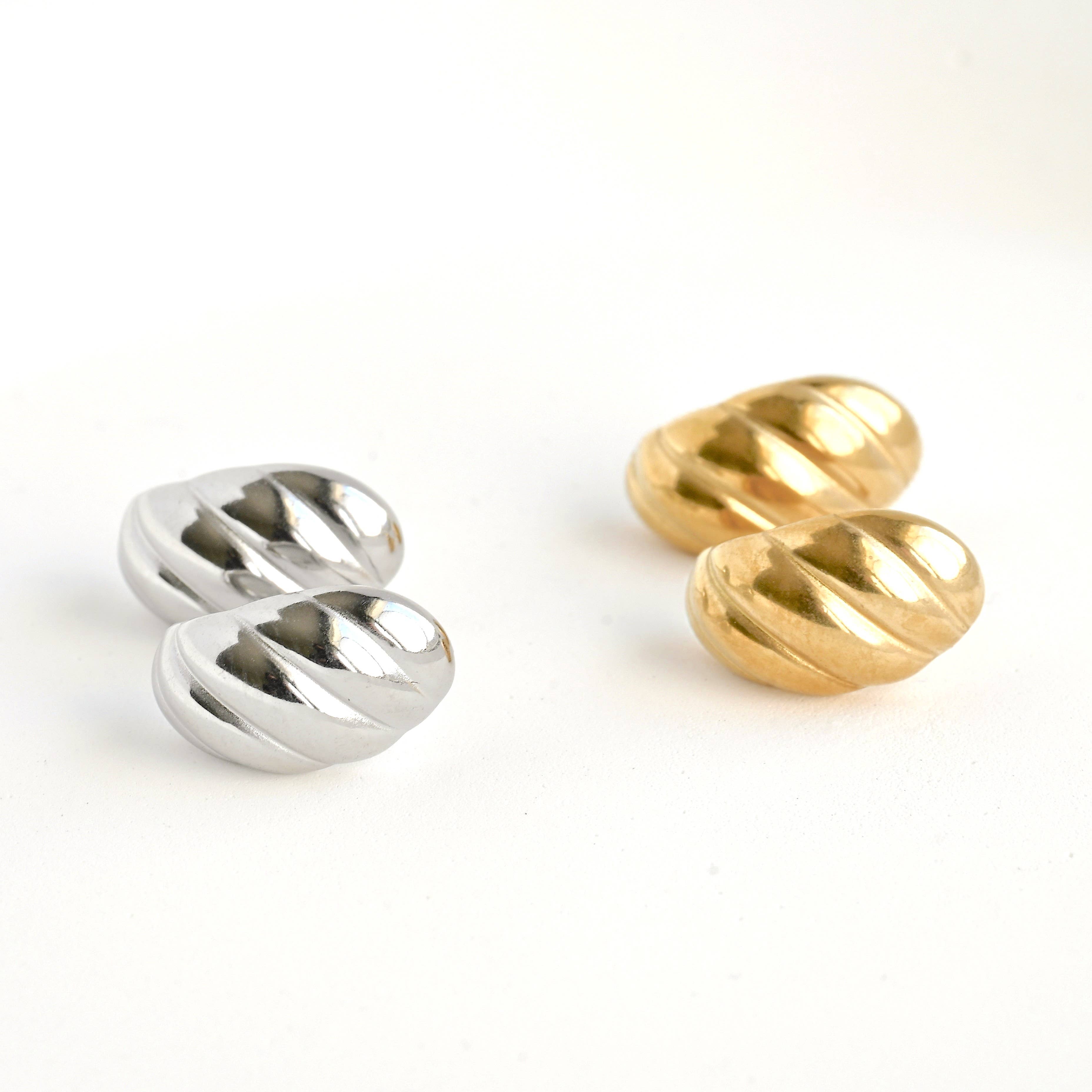 Blueyejewelry - Wholesale Huggie Earrings - Small Croissant Huggies - Waterproof 18k Gold Dome Earrings6