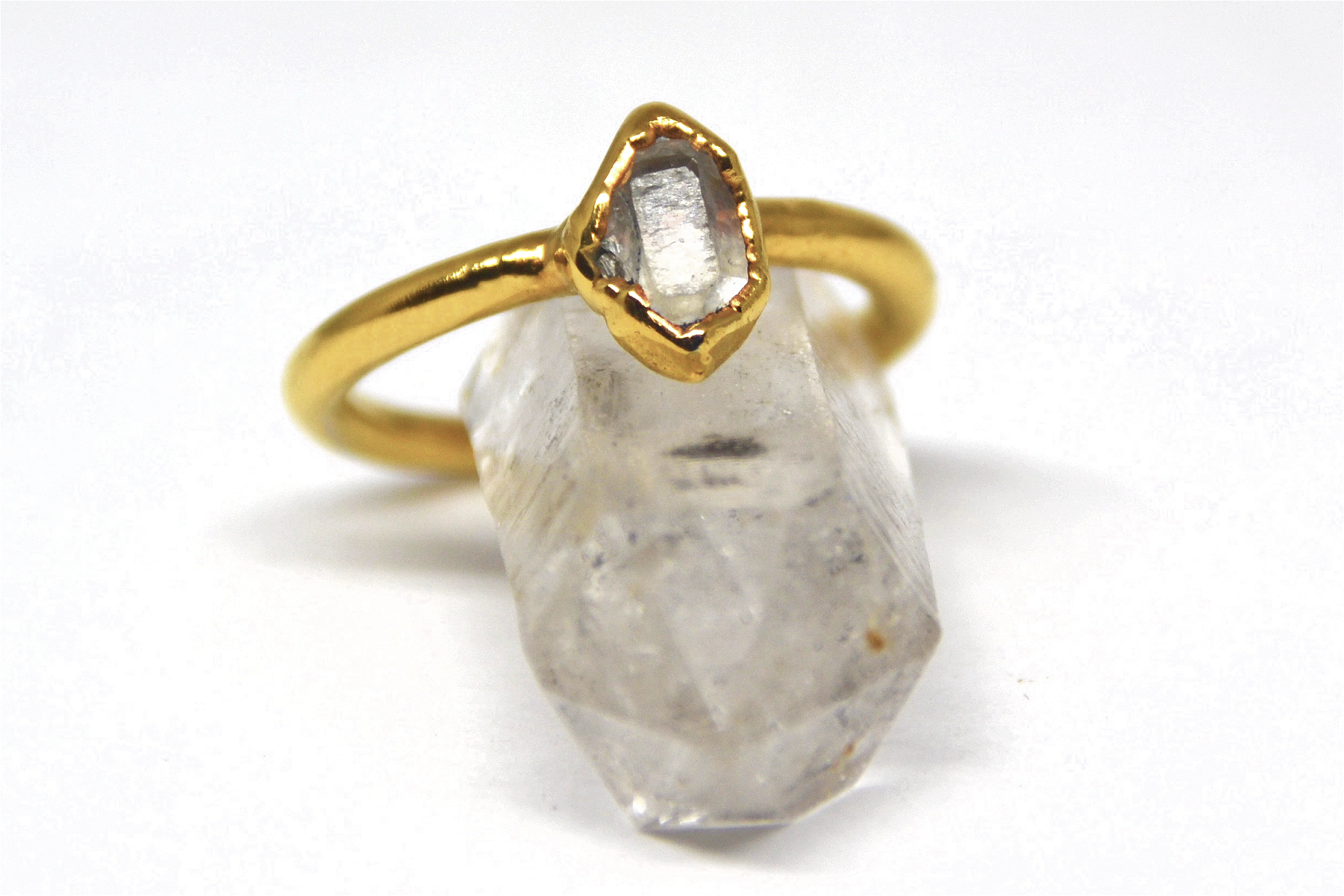 Daddy Daughter Jewelry - Vendita all'ingrosso Anelli con pietra singola/solitario - Anello in oro con diamante grezzo Herkimer, pietra portafortuna di aprile, anello grezzo4