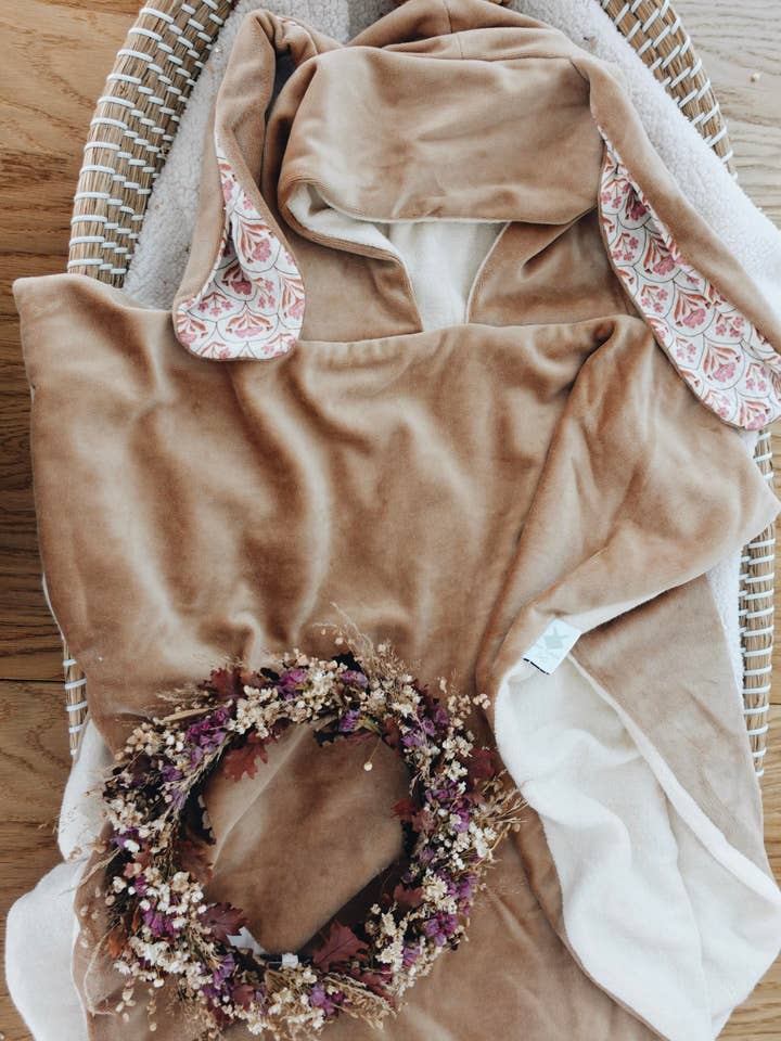 Velvet Poncho - Indy Boho for wholesale by Louis & Jules Stambouli Conseil