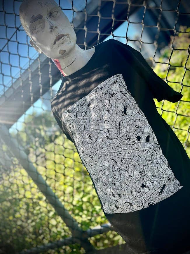 Three Raccoons - Wholesale Screen Printed T-Shirt - Unisex - WORMS tee.2