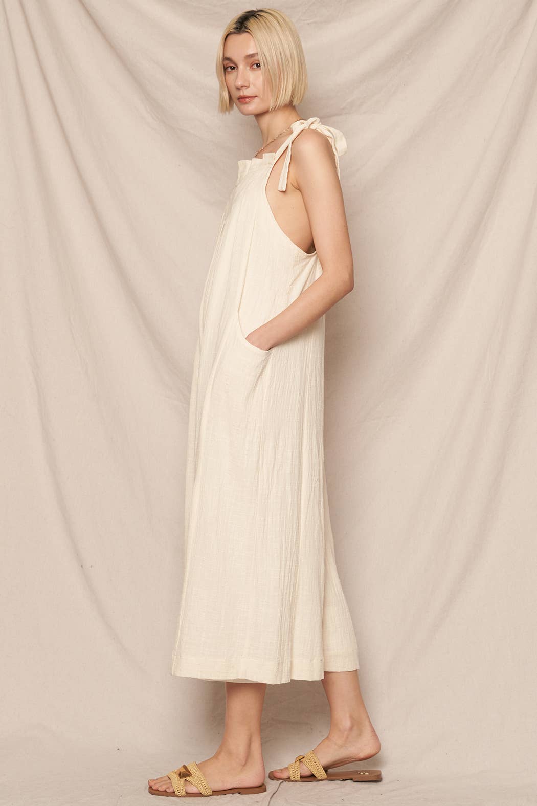 En Crème - Wholesale Jumpsuit - Women's - Ruched Neck Shoulder Tie Loose Fit Jumpsuit6