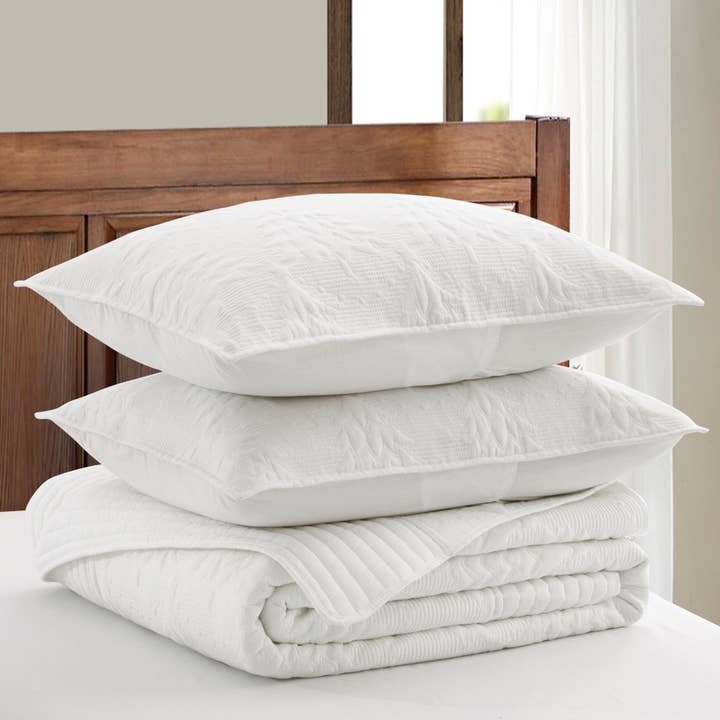 Levtex Home - Wholesale Bedding Set - O Christmas Tree Quilt Set