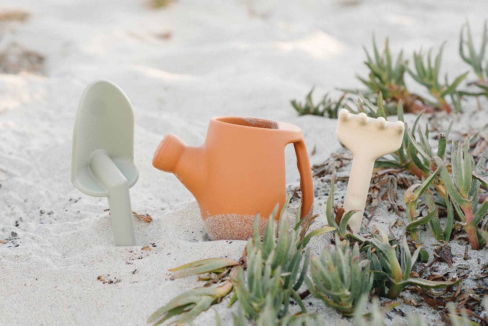 Marlowe & Co - Wholesale Toy Set - Kids - Terracotta Silicone Garden Set 12