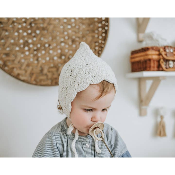 Chapeau Pixie pour bébé, Bonnet Pixie au crochet, Bonnet pour bébé avec attaches pour la vente par Meadoria