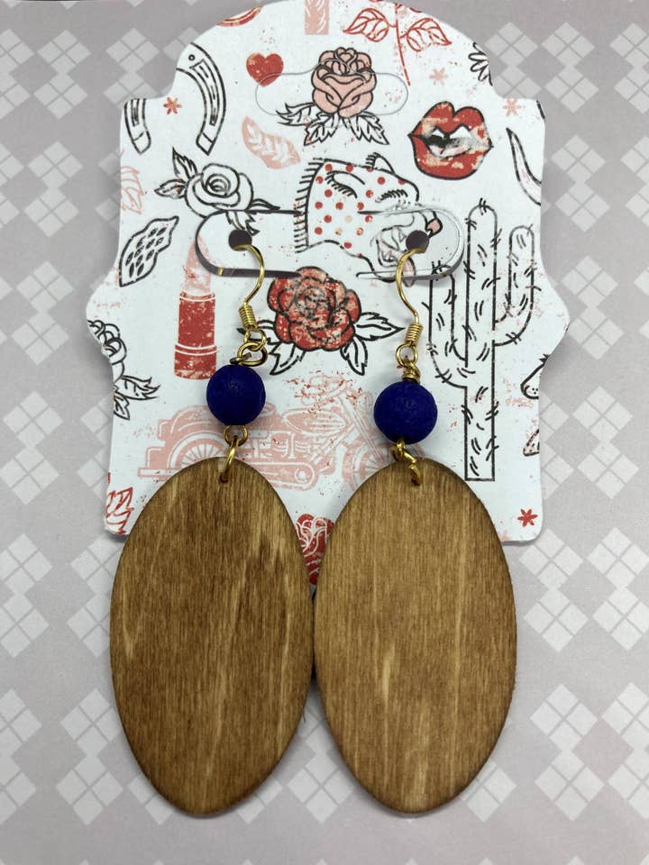 Ovaal hout met earoma steen, oorbellen met etherische olie voor wholesale door Mr. Mediocrates