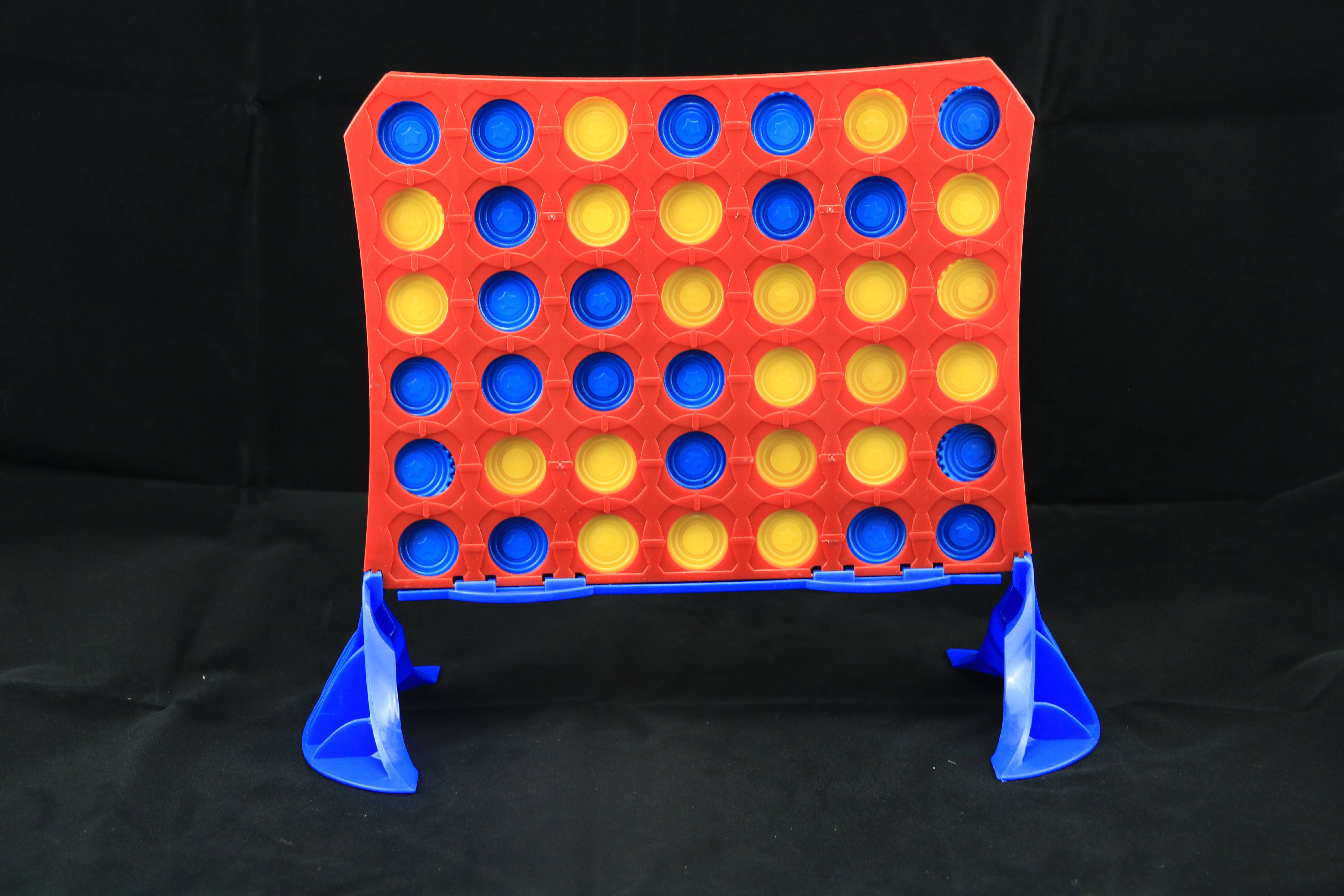 Daniel James - Wholesale Board Game - Connecting 4 Classic Board Game By Kertoy 3