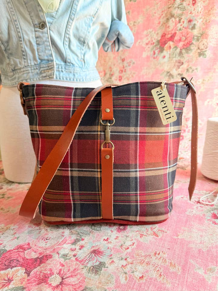 Oliver Bella Bucket for wholesale by Atenti