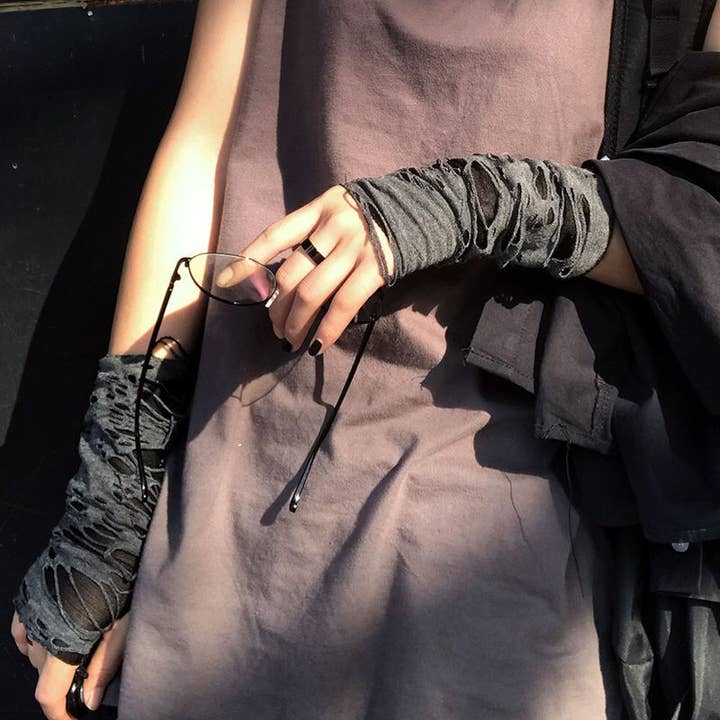 Tourtiwi - Wholesale Gloves - Women's - Punk dark Harajuku style sleeves torn gloves and sleeves7