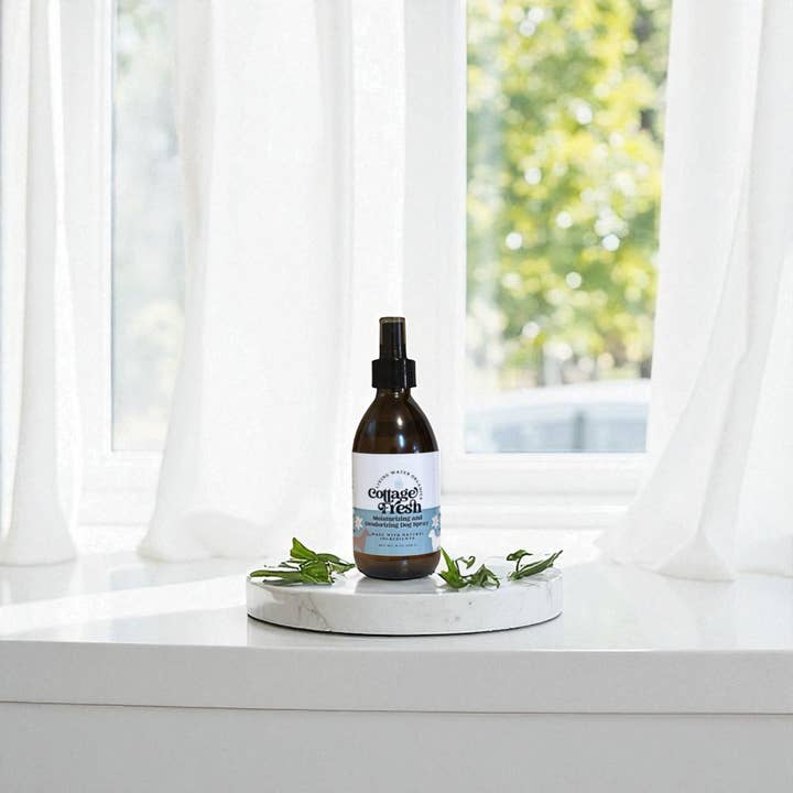 Living Water Organics - Wholesale Pet spray – Dog - Dog Spray Deodorizing and Moisturizing Leave-In, Cottage Fresh Dog Line2