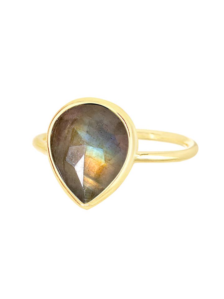 Tropfenring mit Labradorit — GF für den Großhandel von Zoey Simmons