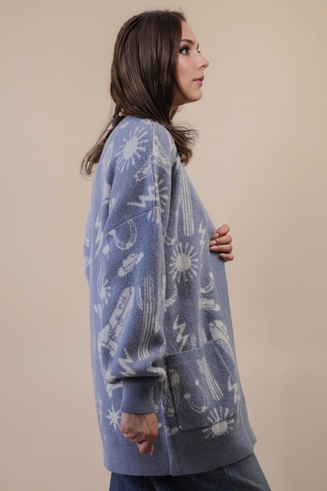 VERY J - Wholesale Cardigan - Dames - 12W3393N-Oversized Western Graphic Gebreide Trui Vest7