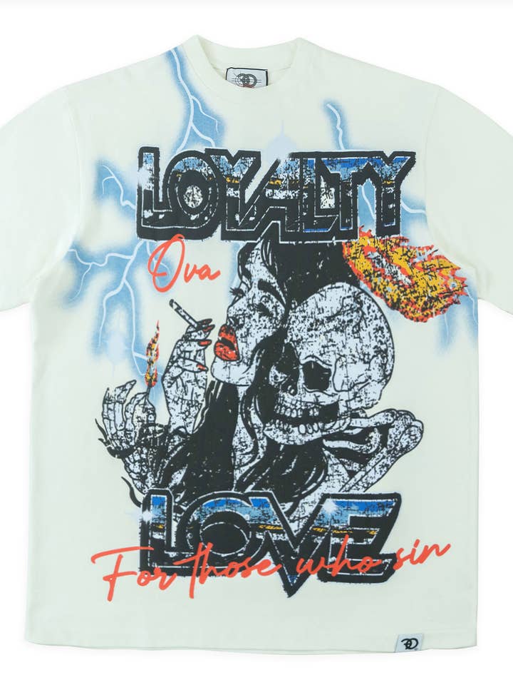 F131 LOYALITETSSYRE-VASKEBOKS TEE - HVID for engroshandel hos Makobi