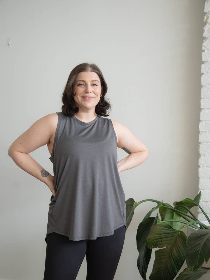 Traga seu próprio tanque Sunshine Cross por atacado de The Roster