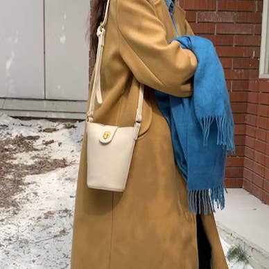 Pretty Persuasions - Wholesale Crossbody Bag - Women's - P24008A Small Crossbody Bag0