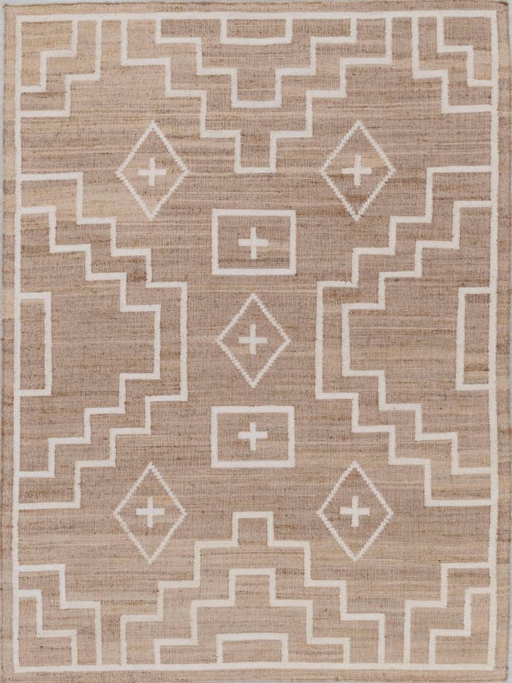 Tapis Bohème Géométrique Ivoire en Jute Naturelle Tissé à la Main Décor Nordique pour la vente par Aesthetic Homes LLC