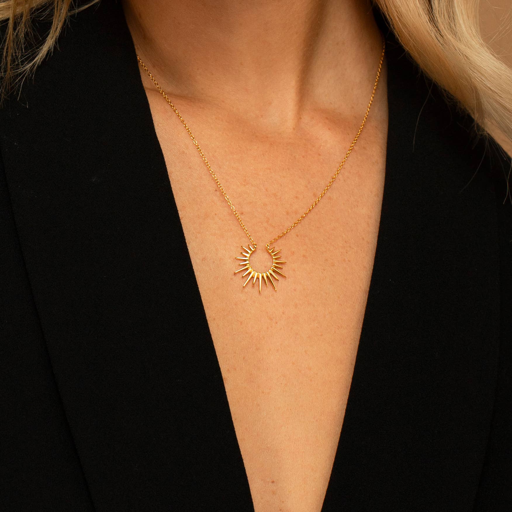 HolyBang Jewels - Wholesale Pendant/Charm Necklace - SUN PENDANT NECKLACE - N-E12872