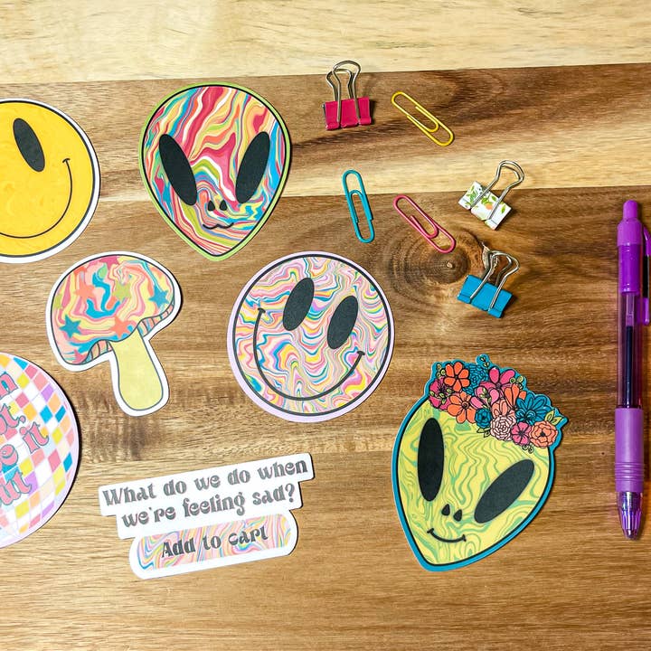 Sharp Thoughtlings - Wholesale Sticker - Yellow Swirly Smiley Face Sticker