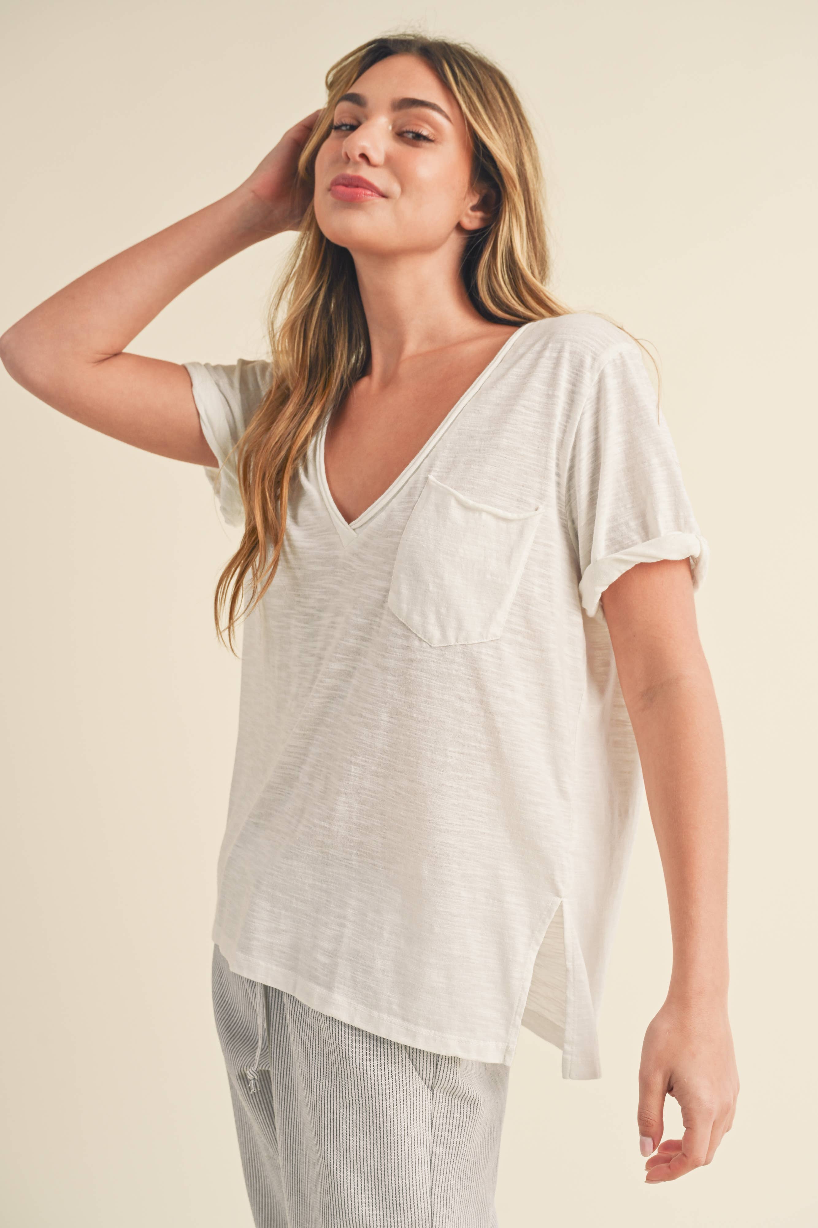 AEMI + CO - Wholesale T-Shirt - Women's - 8286DK Zoie V-Neck Short Sleeve Top 550