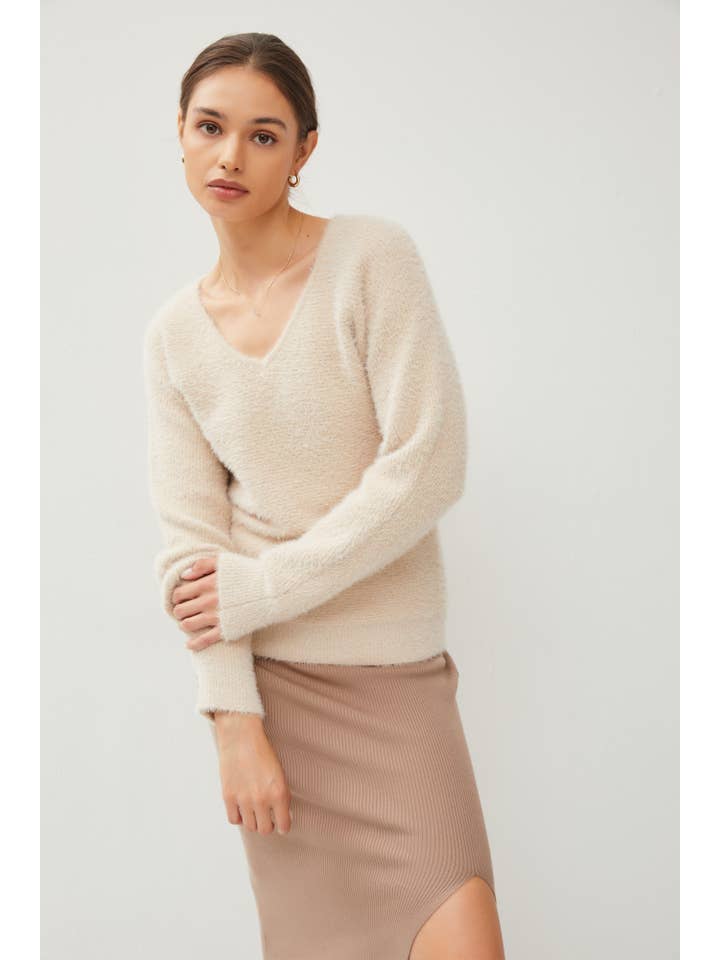 Be Cool - Wholesale Knit Sweater - Women's - FUZZY V-NECK SWEATER