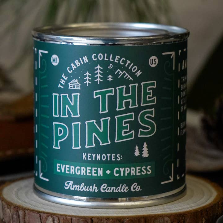 In The Pines | Evergreen + Cypress Sojakerze, 8 Unzen für den Großhandel von Ambush Candle Co.