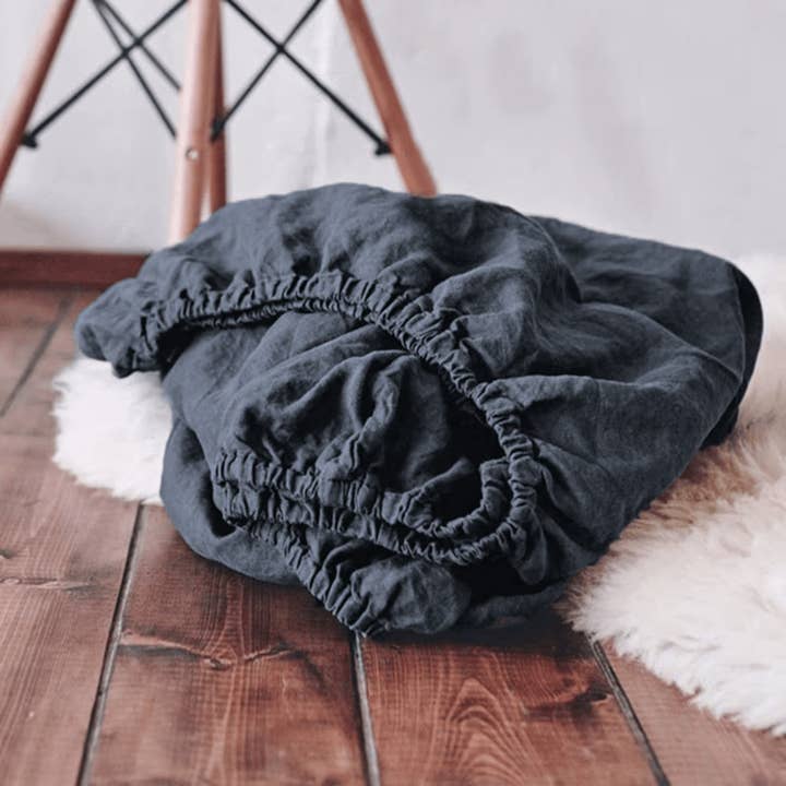 Q VITA - Wholesale Fitted sheets - 100% French Linen Fitted Sheet (6 color options)2