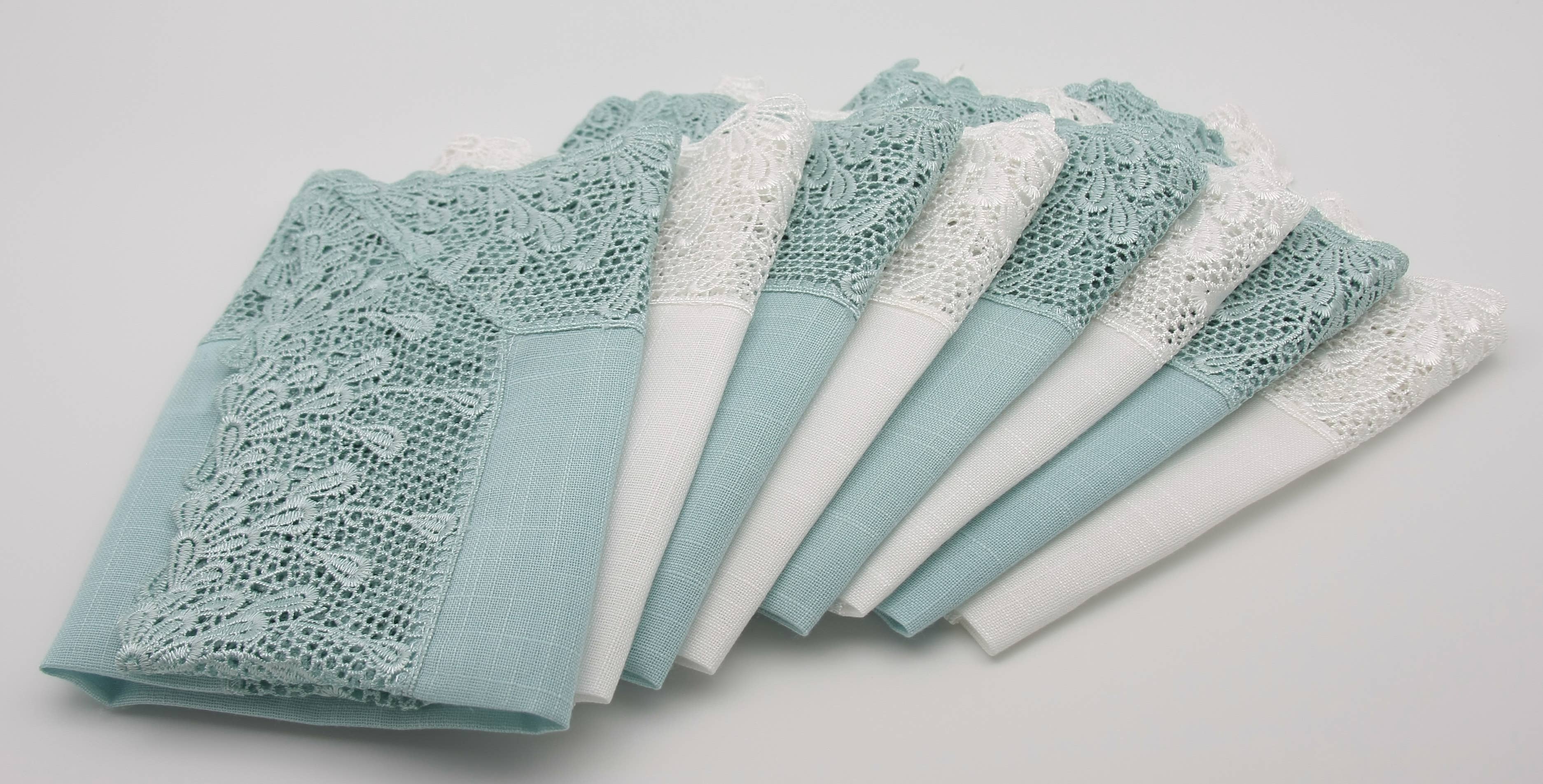 Xia Home Fashions & Manor Luxe – wholesale Dinner & cloth napkin – 20" x 20" Garden Trellece Lace Trim Napkins - Set of 44