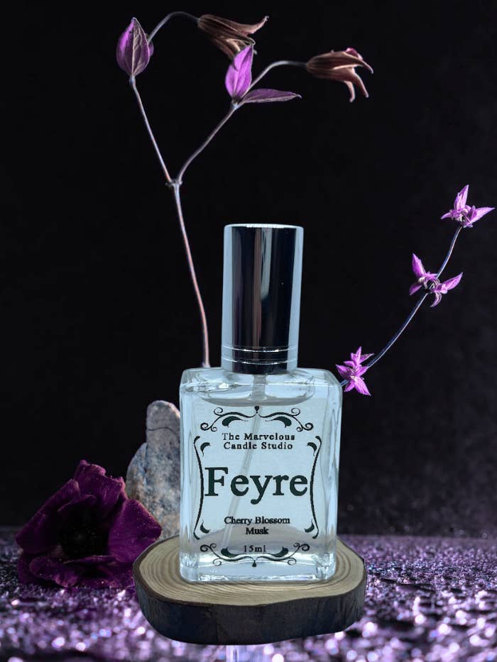 Parfum Feyre pour la vente par Marvelous Candle Studio