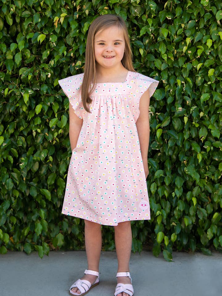 Daisy flattern für den Großhandel von Smiling Button