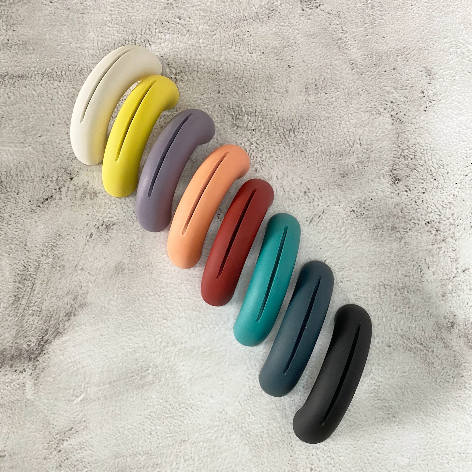 Lines+Dots – wholesale Picture frame stand – Photo Holders - Jesmonite Handmade Photo Stands - Arch Shape12