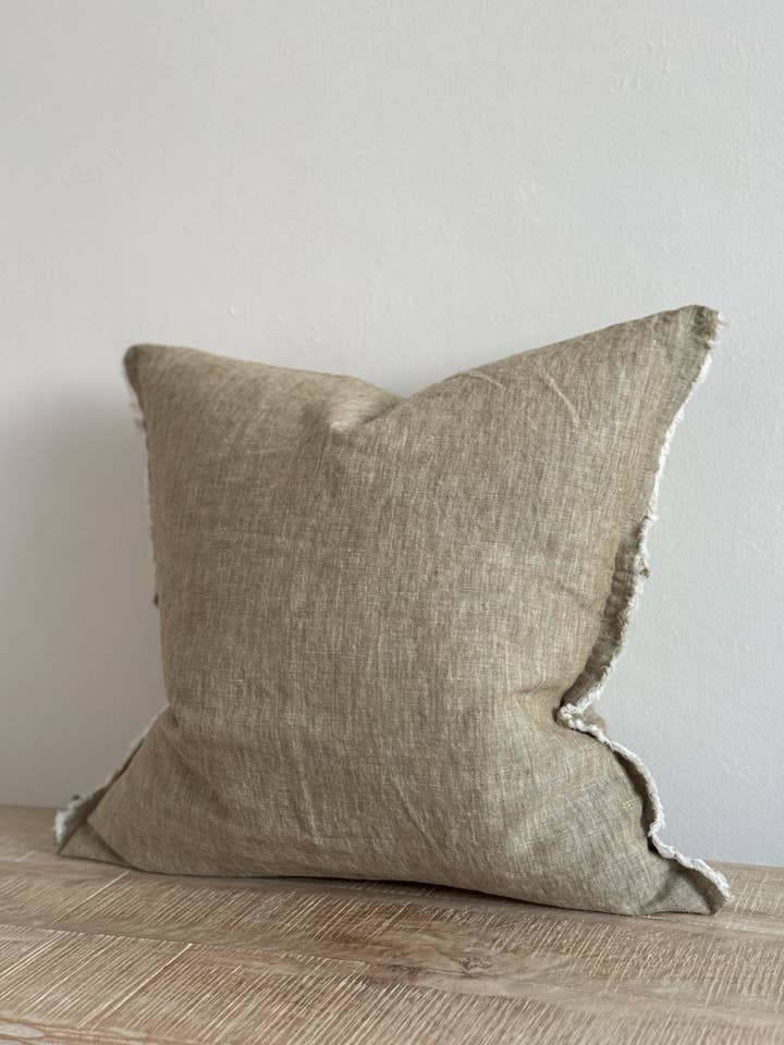 Esmee Kissenbezug aus Leinen mit Fransen, 45 x 45 cm, Olivgrün gewaschen für den Großhandel von Ellenvale Trade