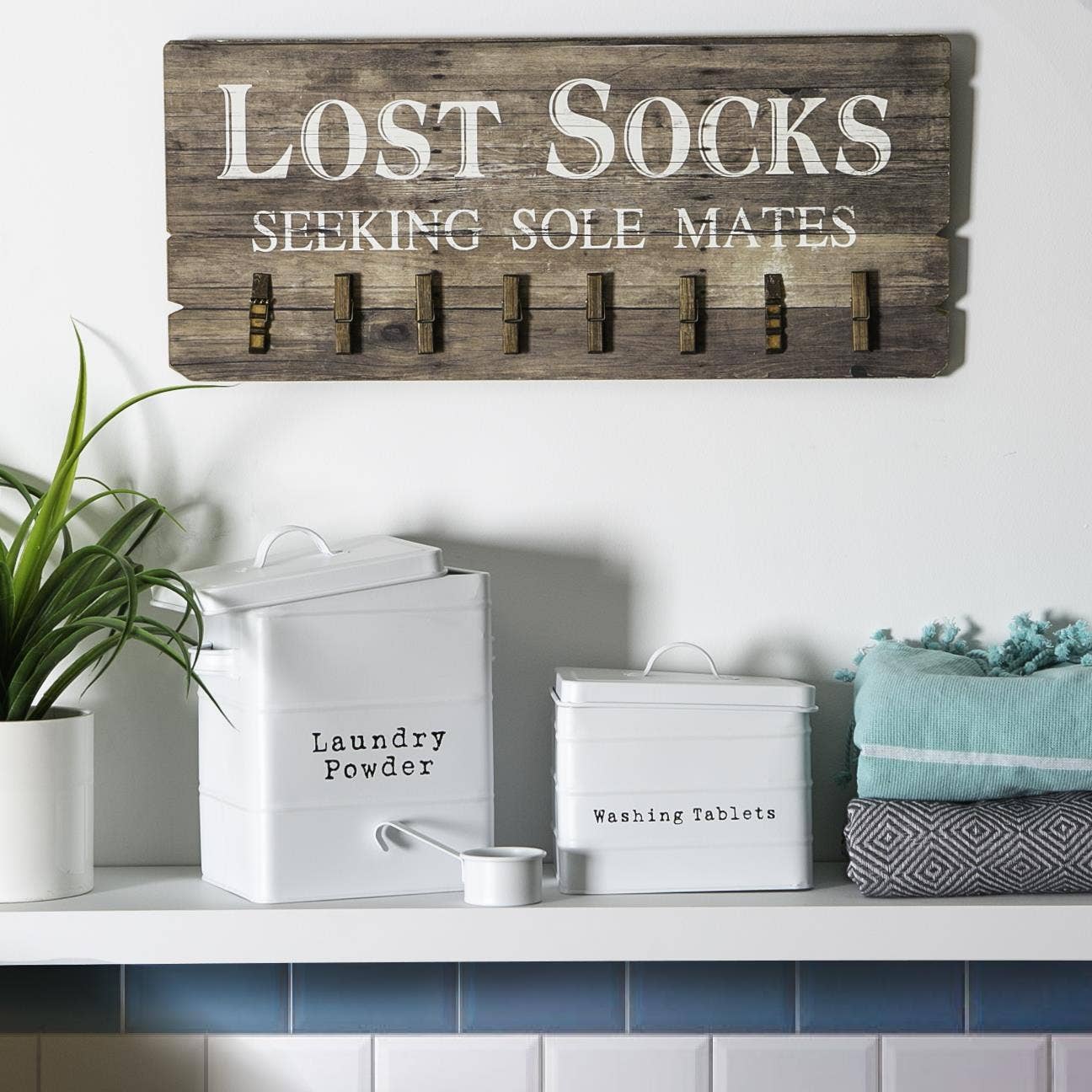 Rinkit Ltd – wholesale Laundry detergent powder/pods – Harbour Housewares Metal Washing Powder Storage - Matt White2